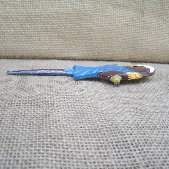 Vintage Handmade Carved Wood Parrot Pin - Picture 6 of 16